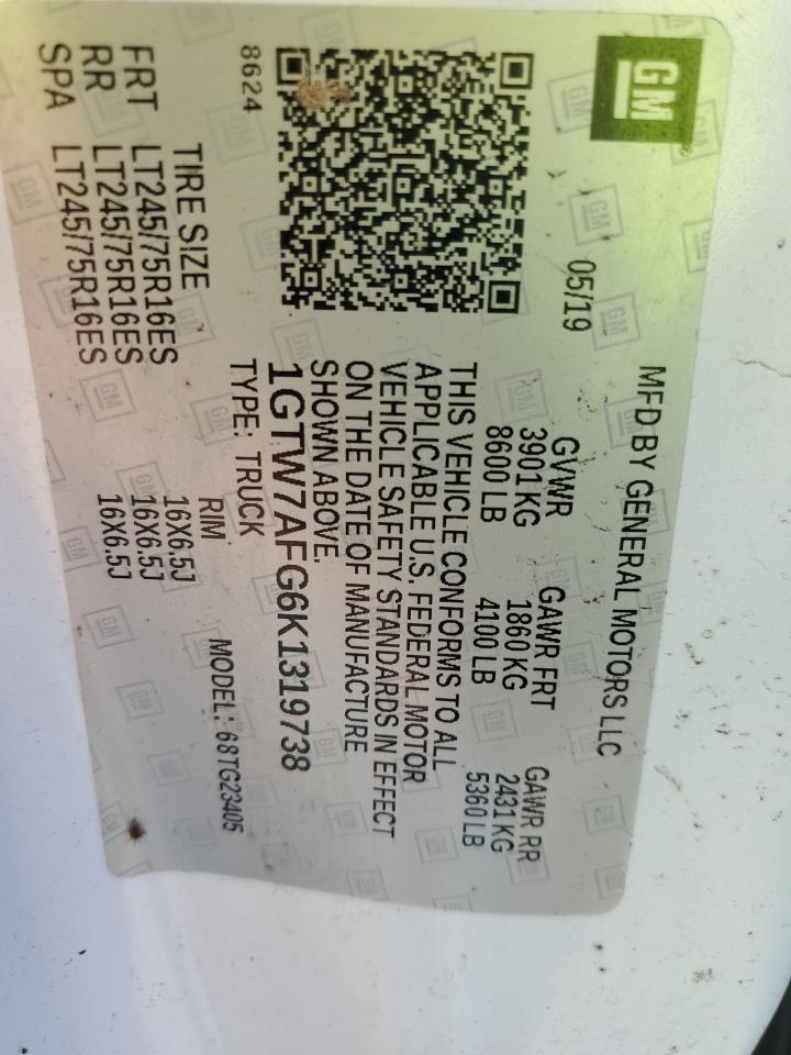 GMC Savana G2500 Image 11