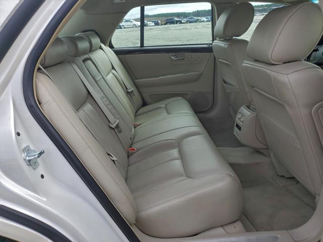 Cadillac DTS Luxury Collection Image 3