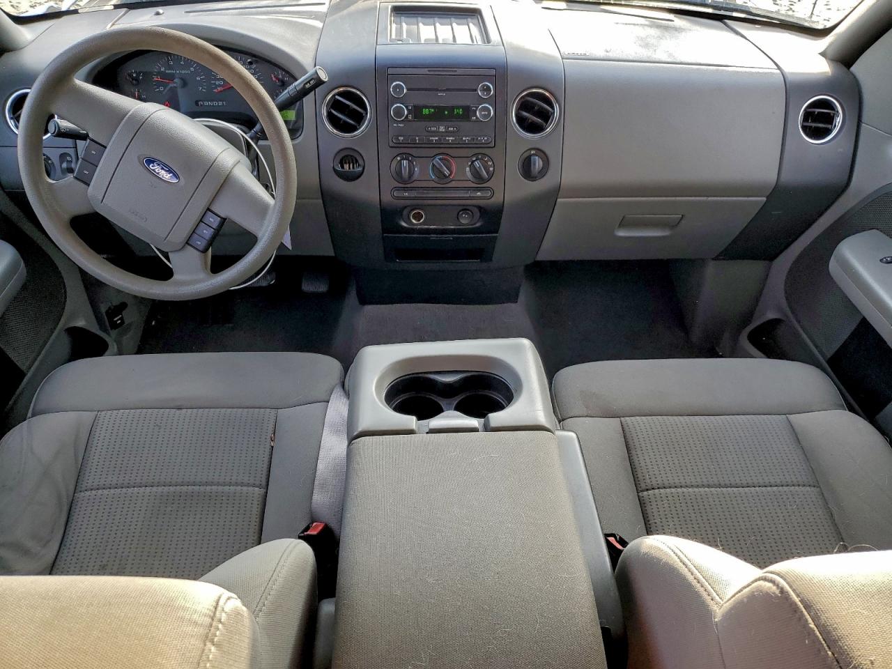 Ford F-150 Supercrew Image 3