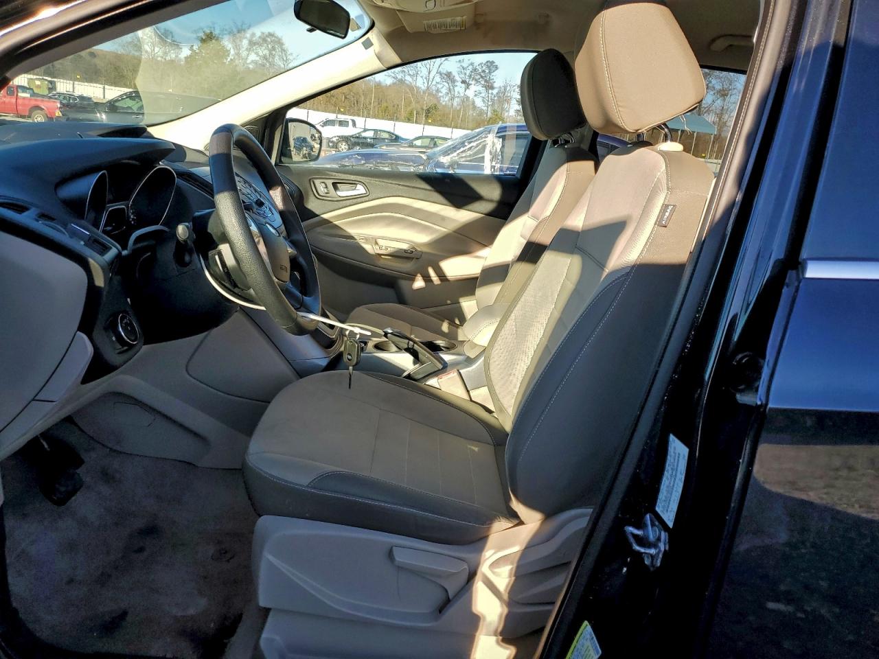 Ford Escape Se Image 6