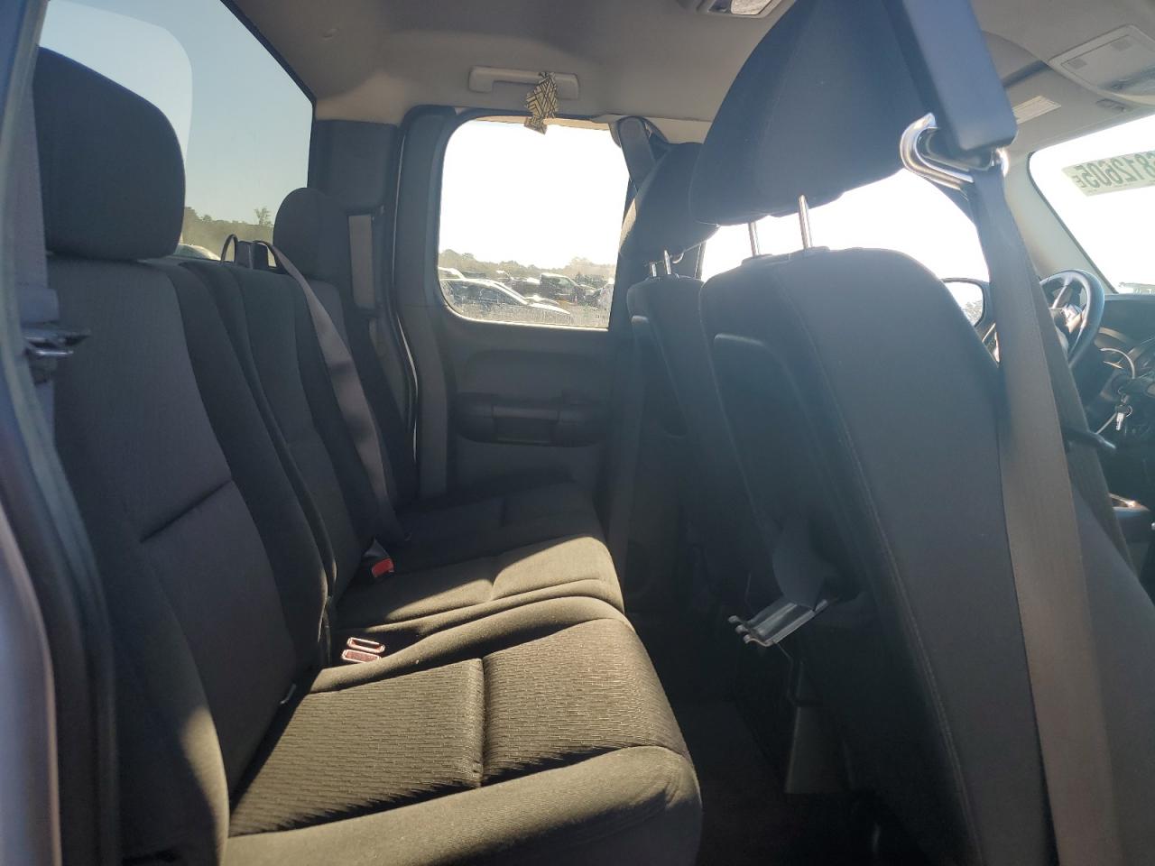 Chevrolet Silverado K1500 Lt Image 12