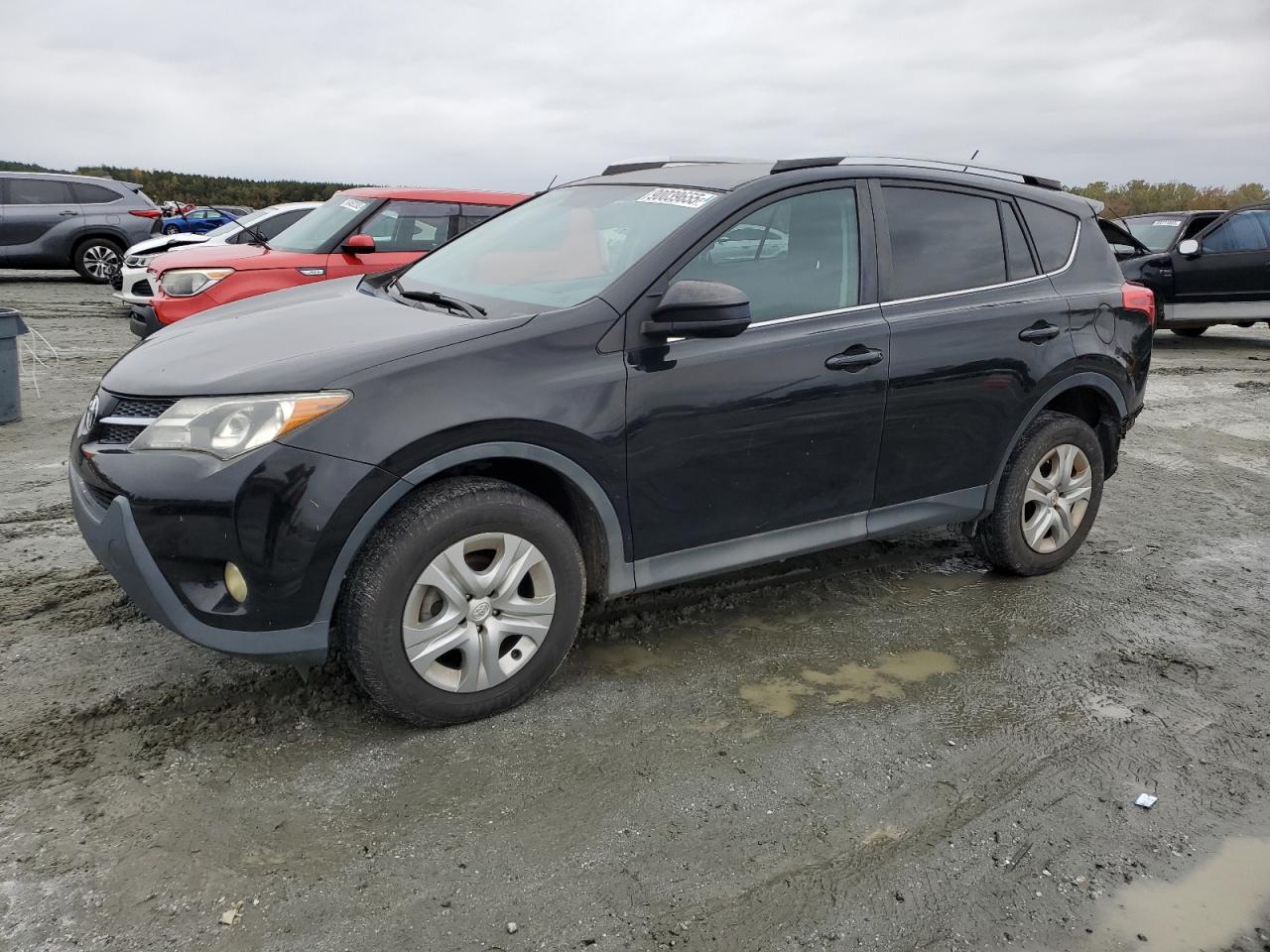 Toyota RAV4 Le Image 1
