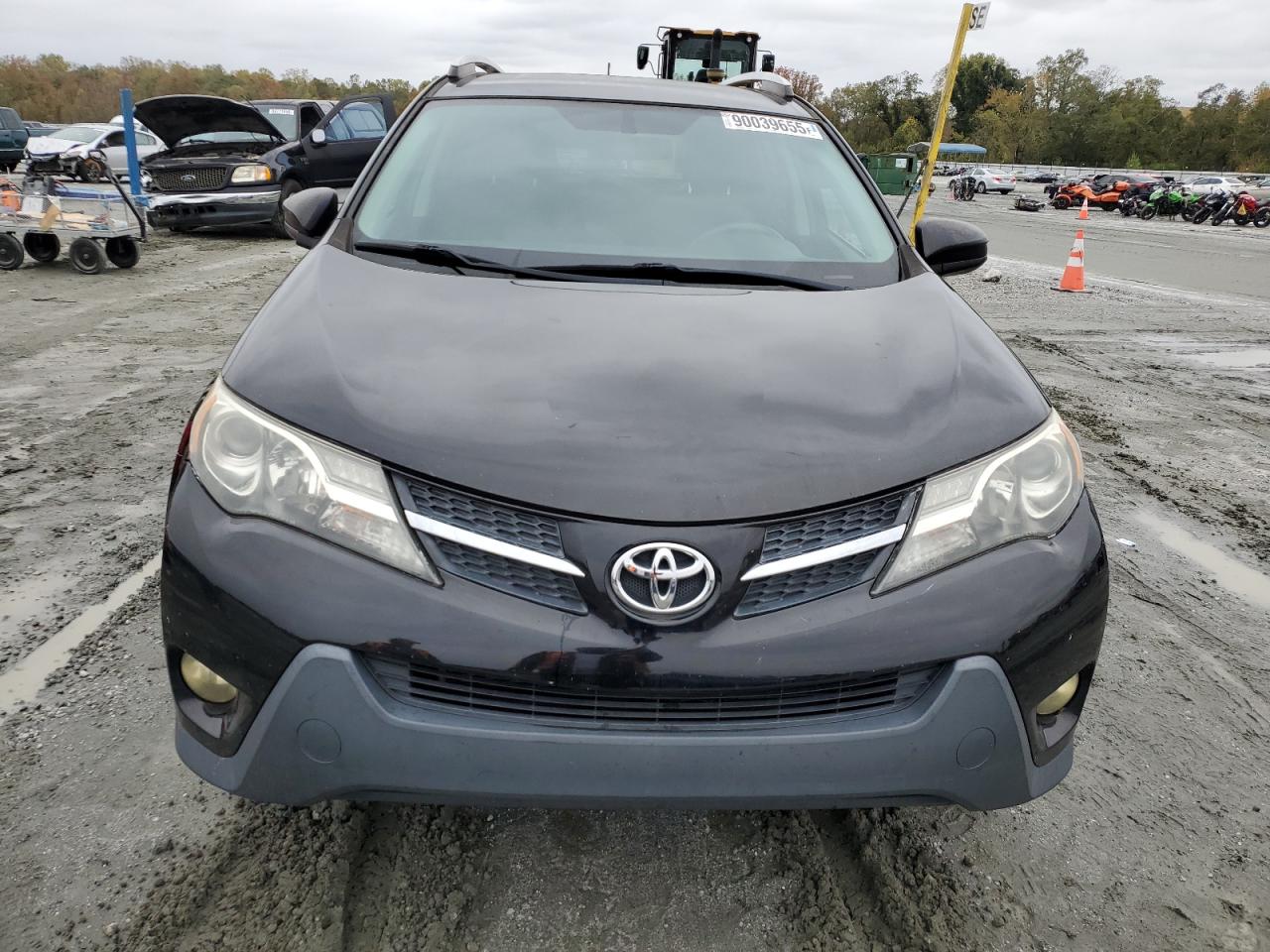 Toyota RAV4 Le Image 3