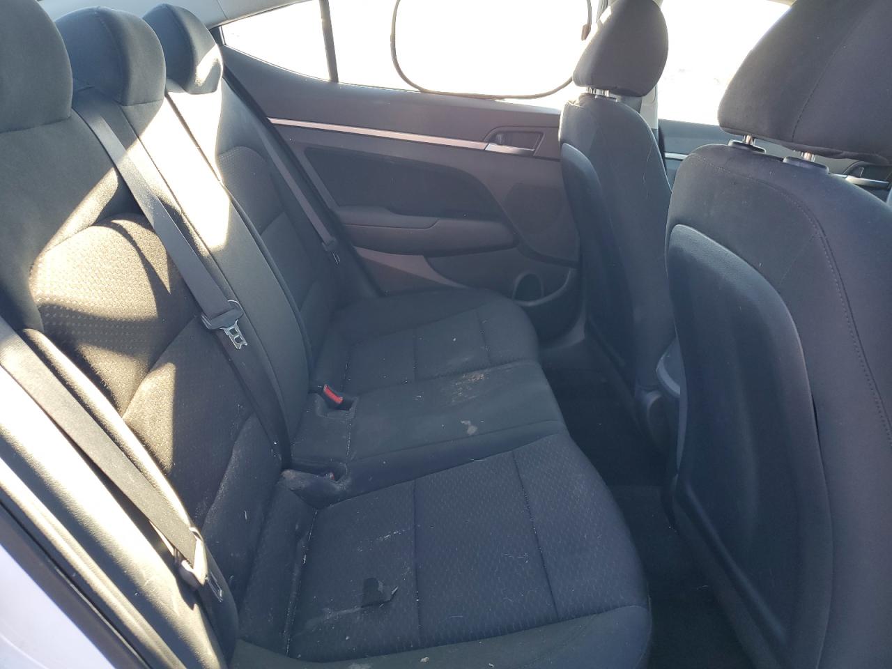 Hyundai ELANTRA Sel Image 10