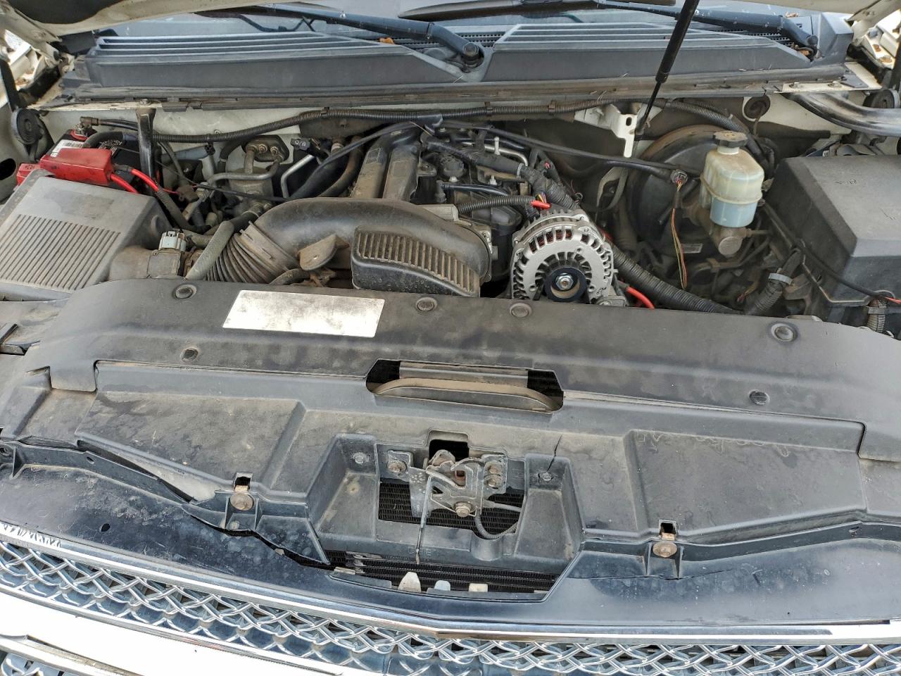 Chevrolet Tahoe C1500 Ltz Image 13