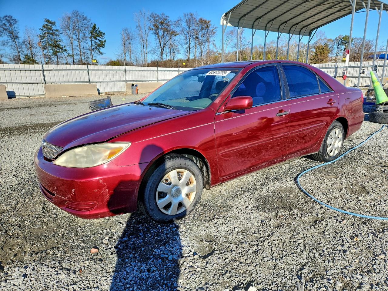 Toyota Camry Le Image 1