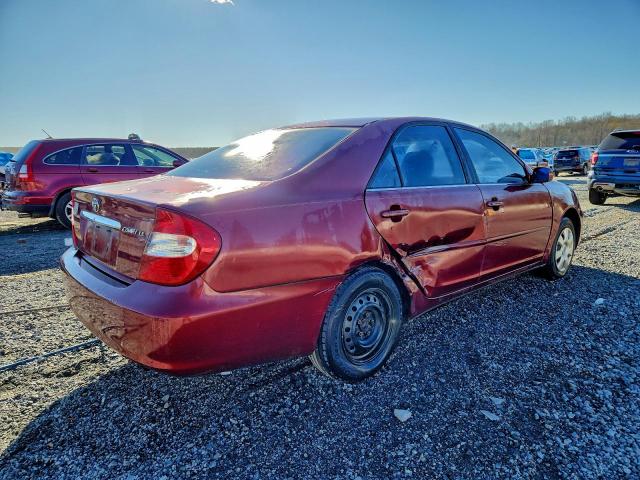 Toyota Camry Le Image 3