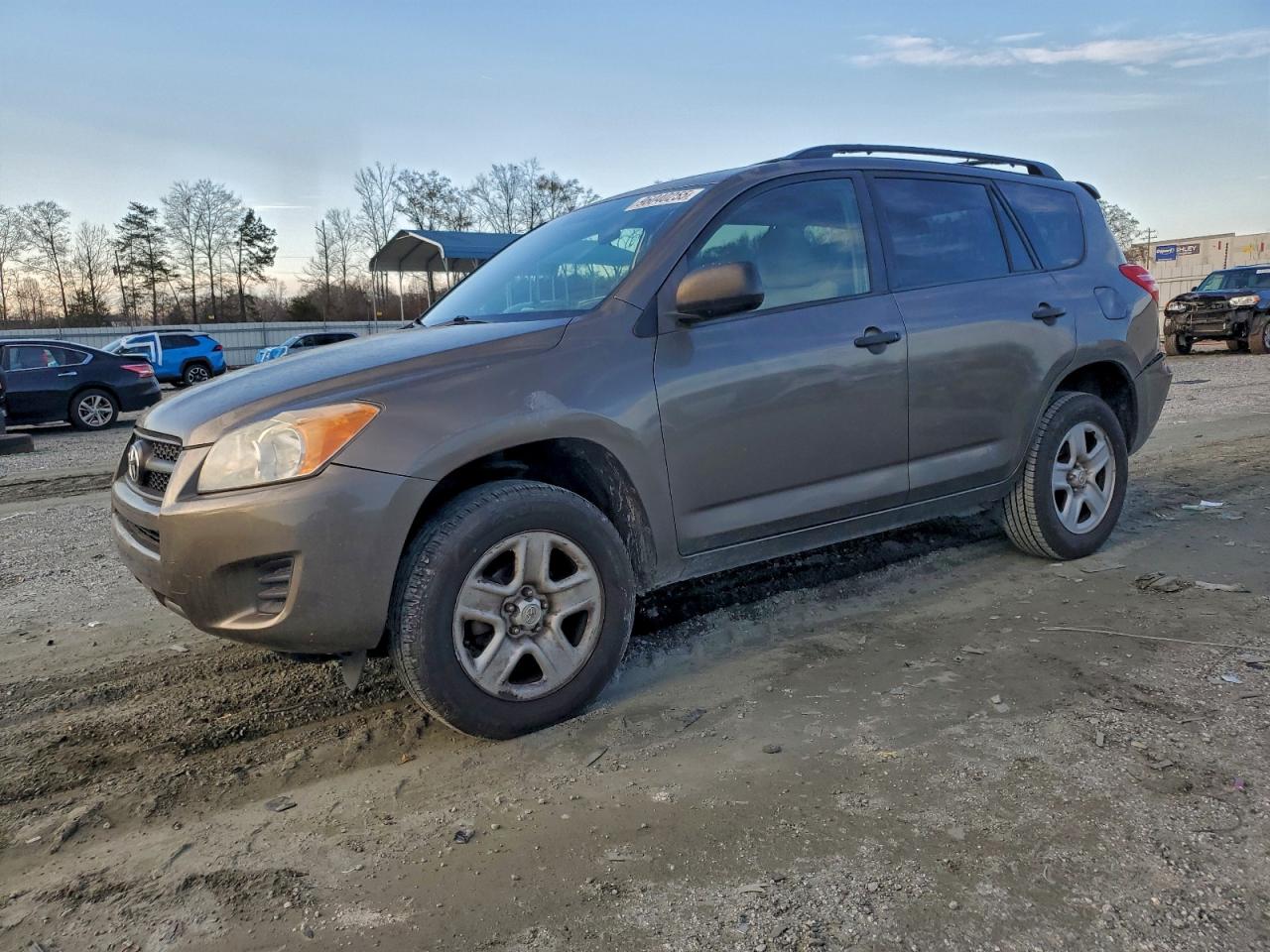 Toyota RAV4 Image 1