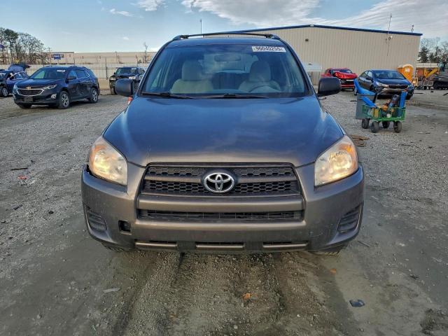 Toyota RAV4 Image 5