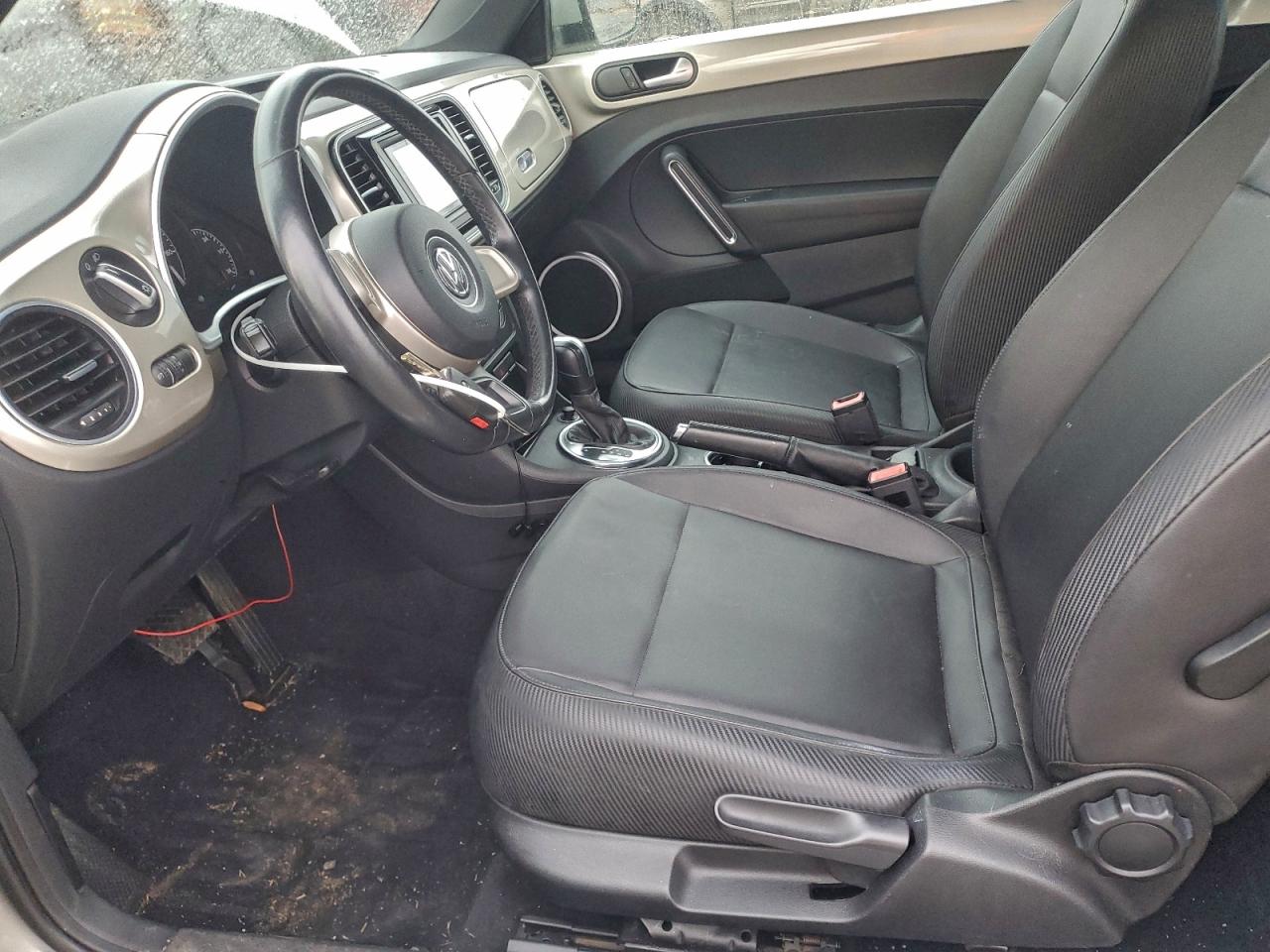 Volkswagen Beetle Image 5