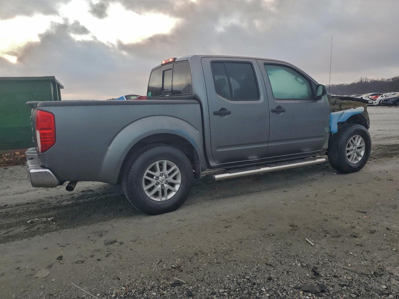 Nissan Frontier S Image 4