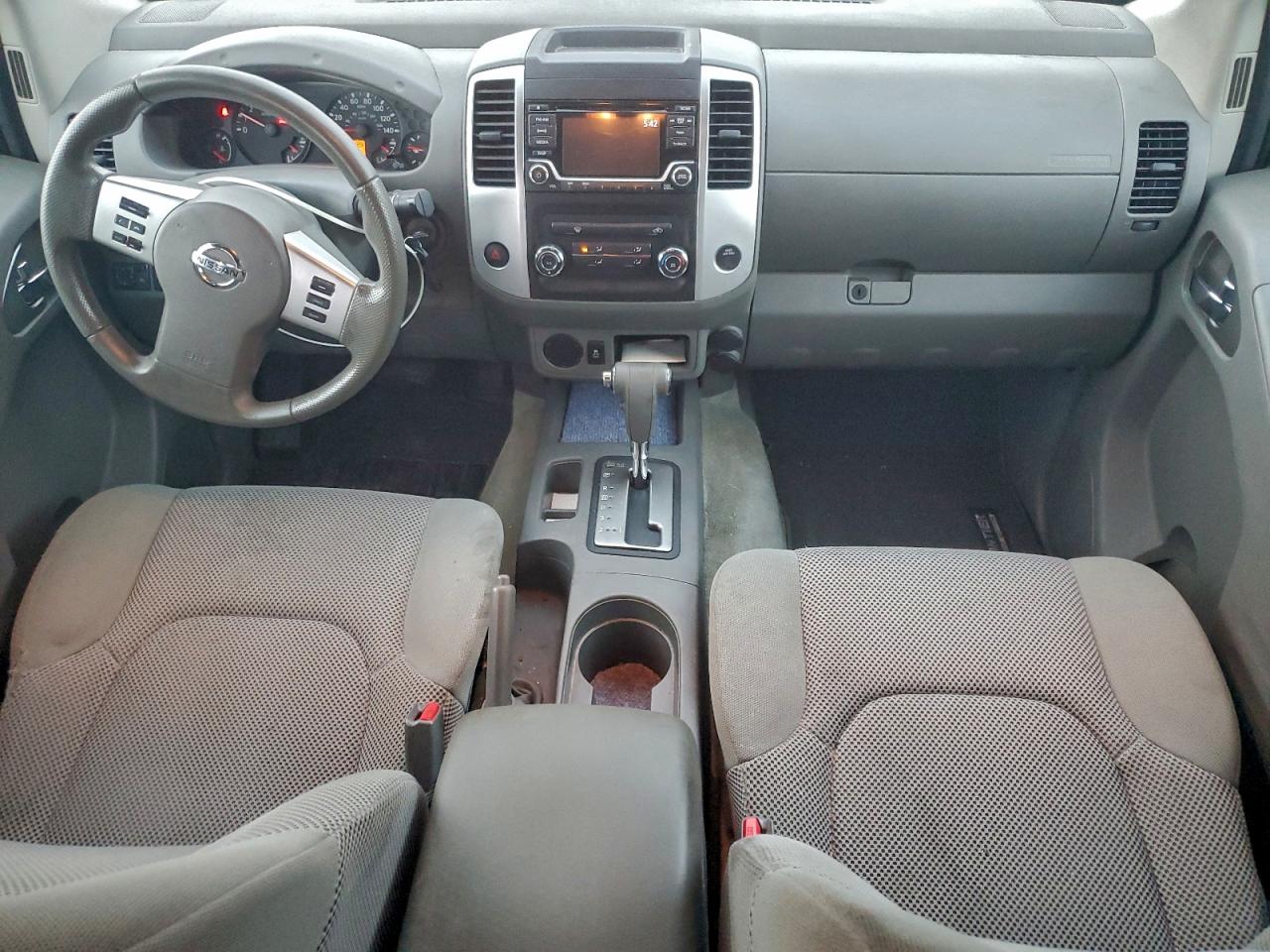 Nissan Frontier S Image 7