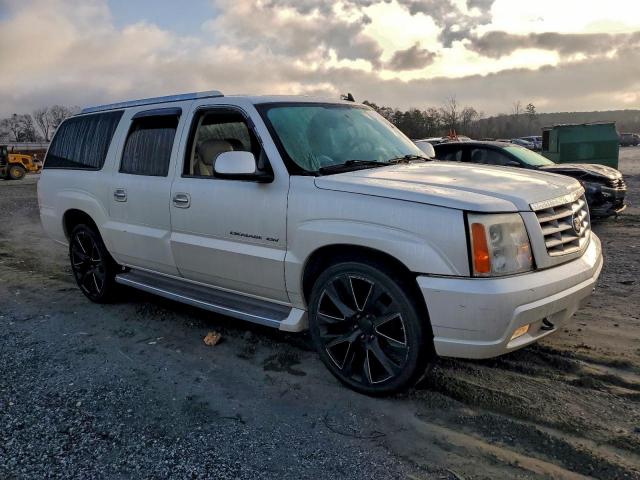 Cadillac Escalade Esv Image 3