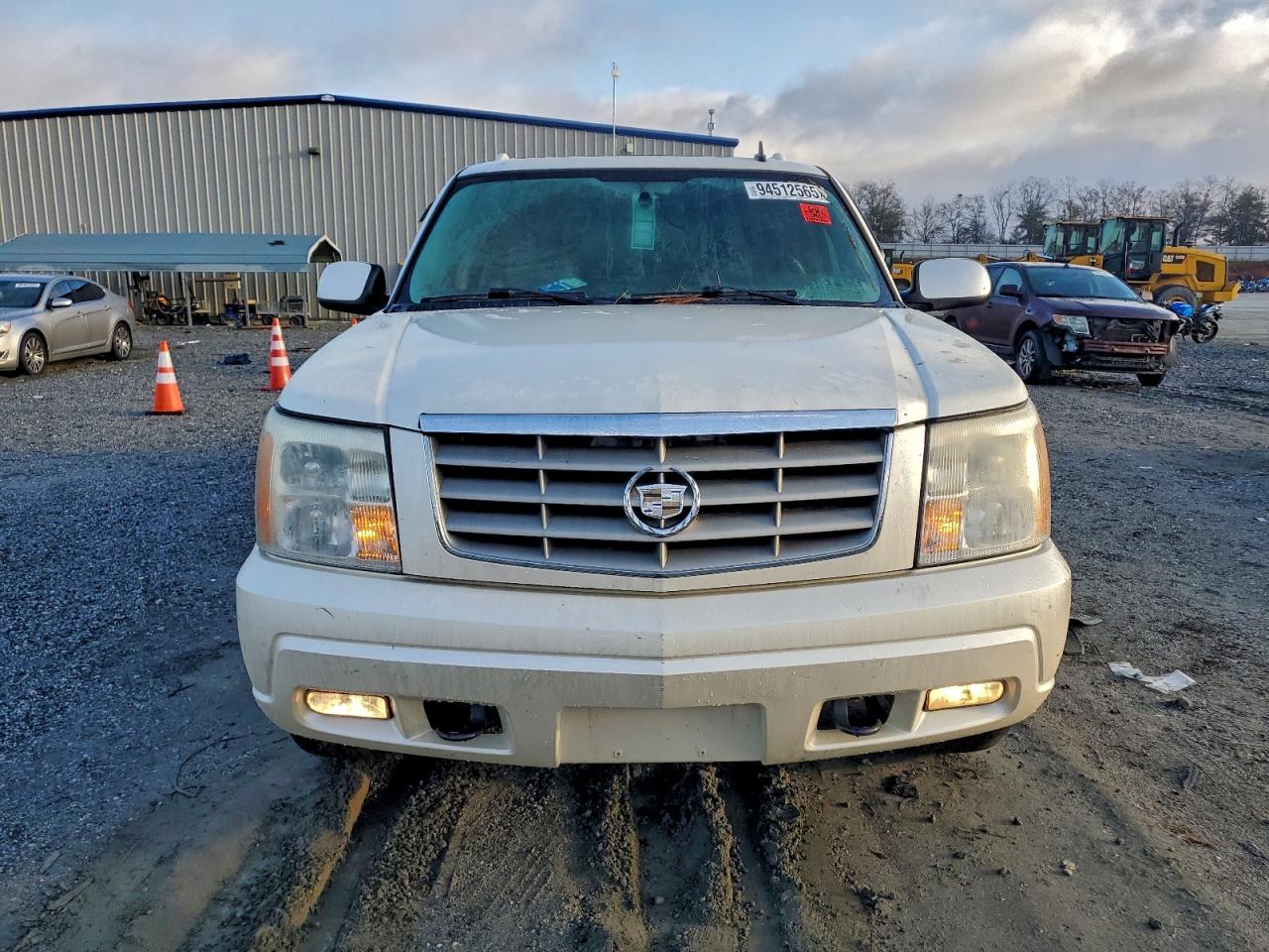 Cadillac Escalade Esv Image 8