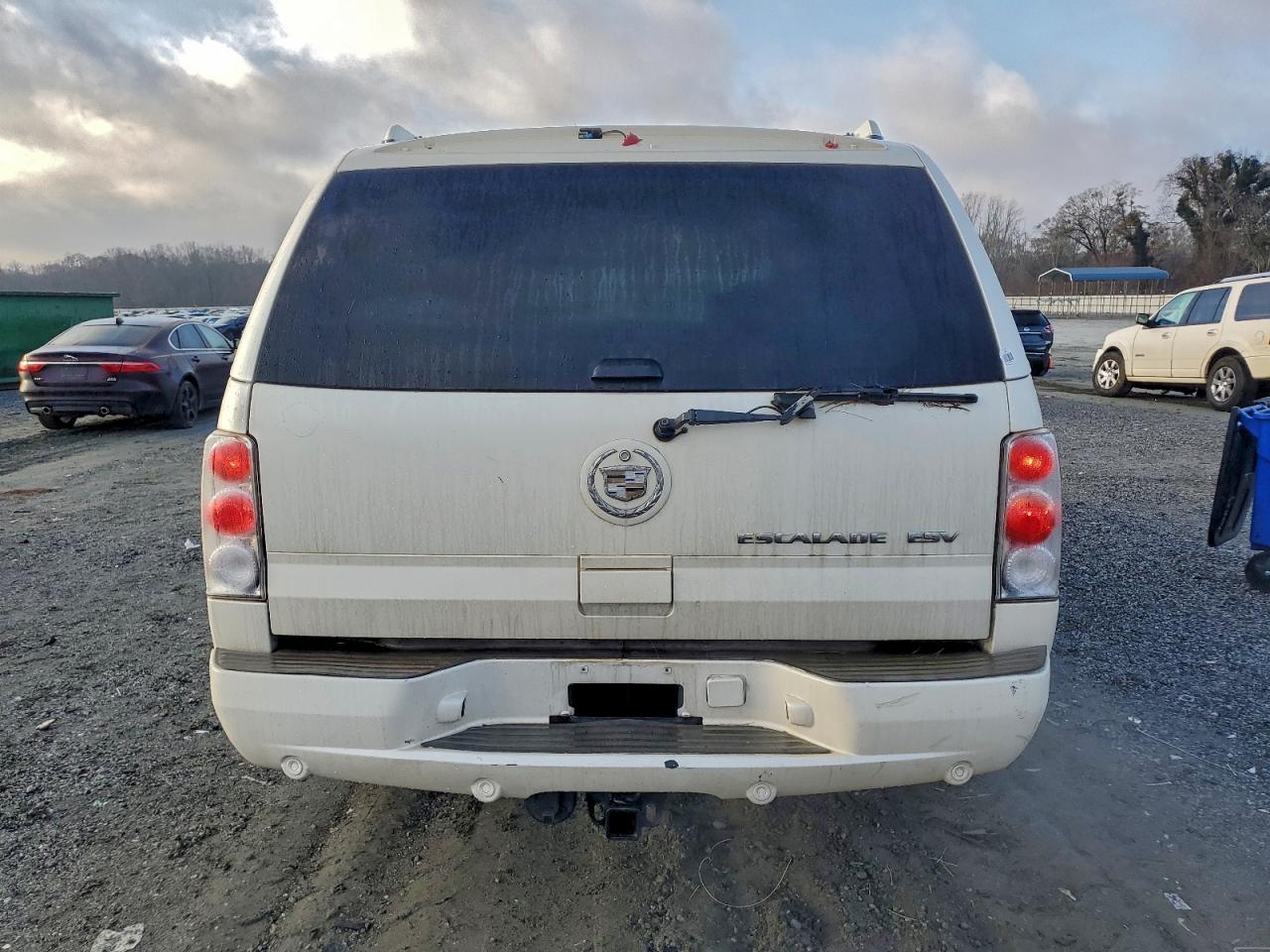 Cadillac Escalade Esv Image 7