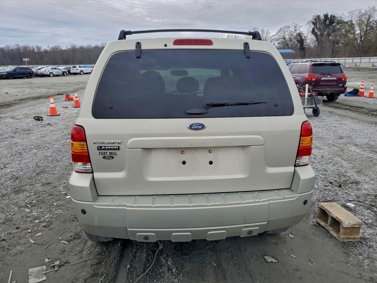 Ford Escape Limited Image 2