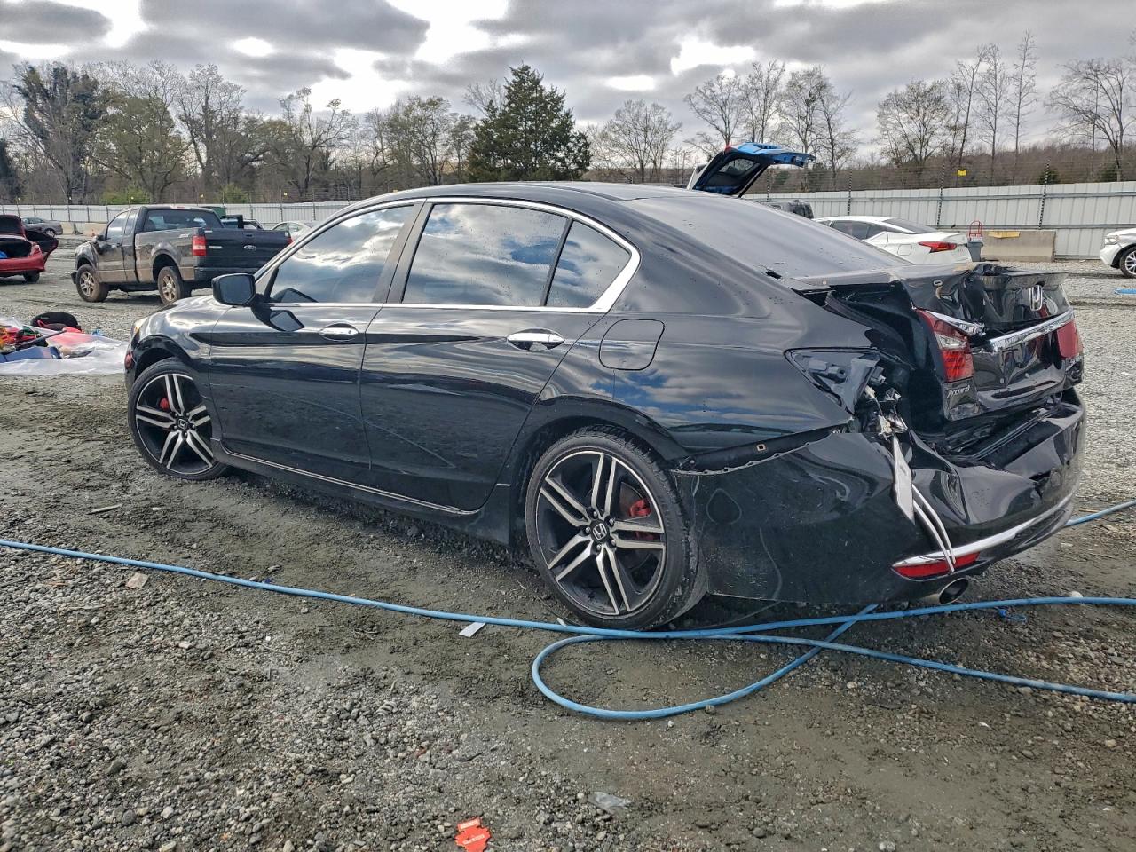 Honda Accord Sport Image 3