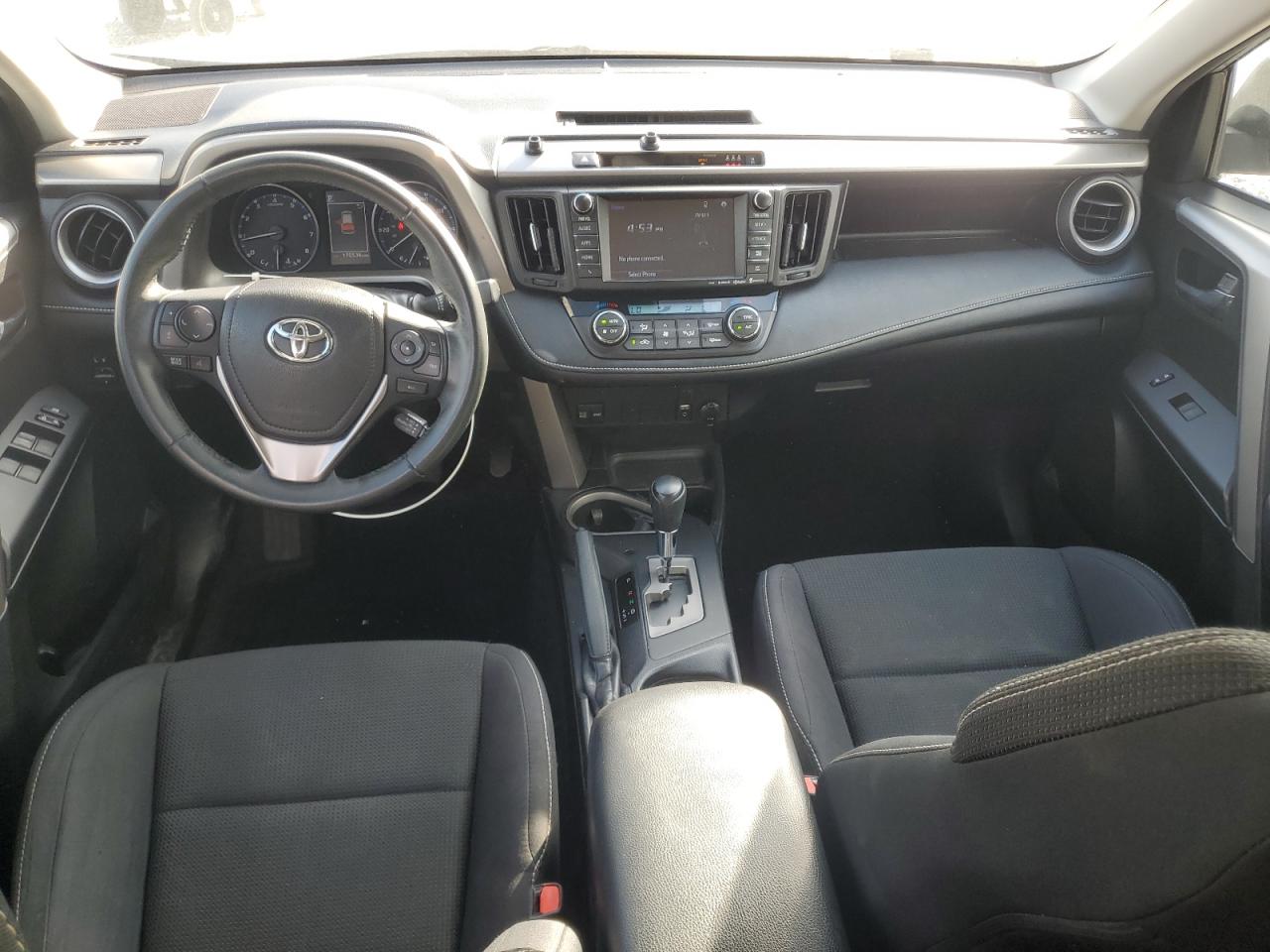 Toyota RAV4 Xle Image 5