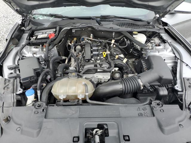 Ford Mustang Image 6