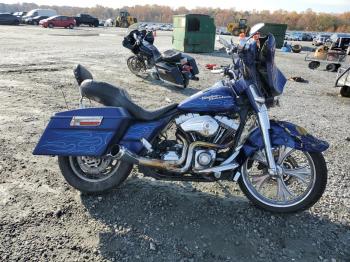  Salvage Harley-Davidson Streetglid