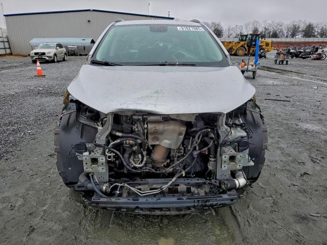 Buick Encore Essence Image 8