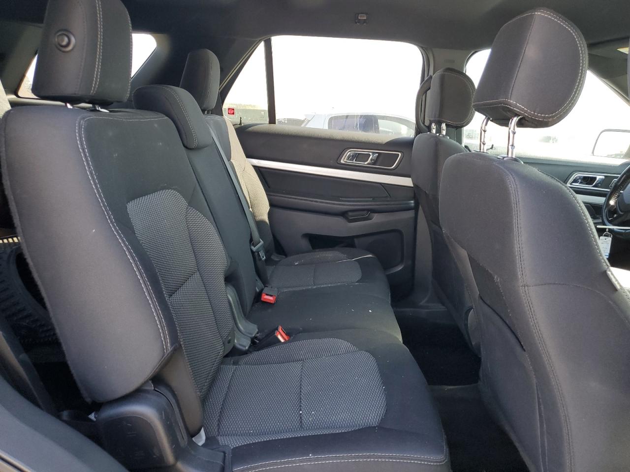 Ford Explorer Xlt Image 12