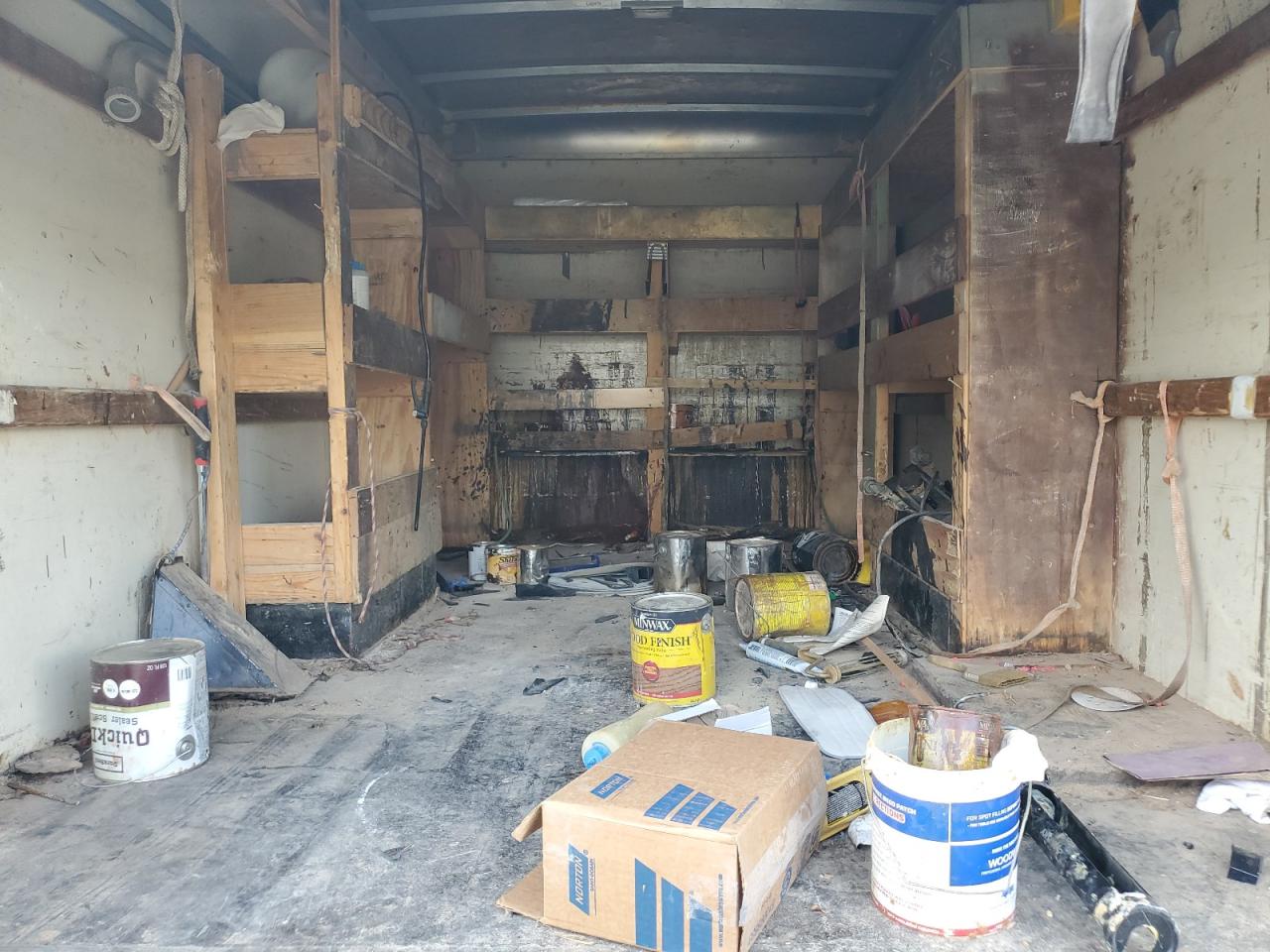 Ford Econoline E350 Super Duty Cutaway Van Image 11