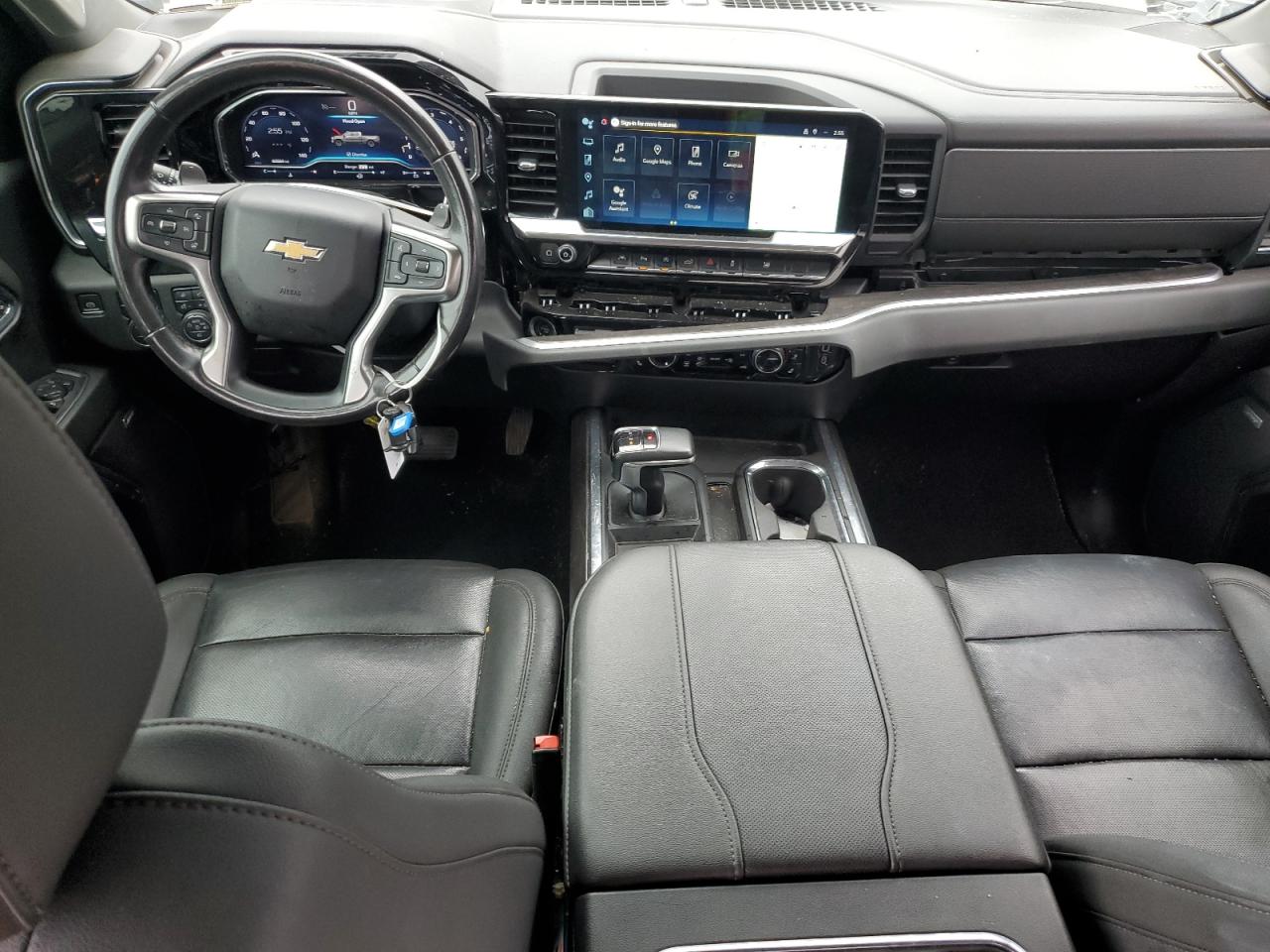 Chevrolet Silverado K1500 Ltz Image 4