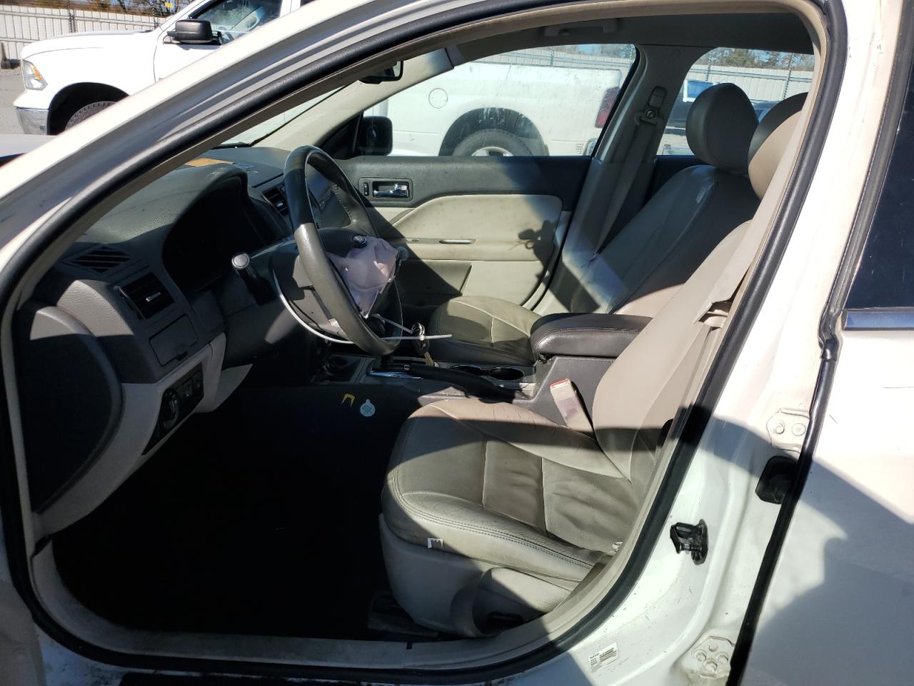 Ford Fusion Sel Image 9