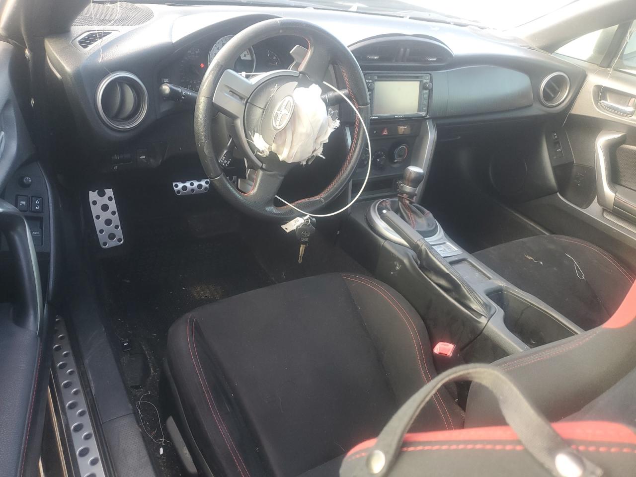 Toyota Scion Image 4