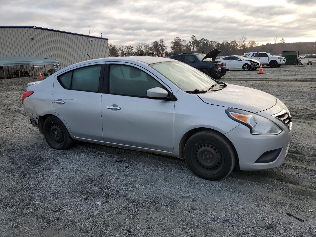 Nissan Versa S Image 7