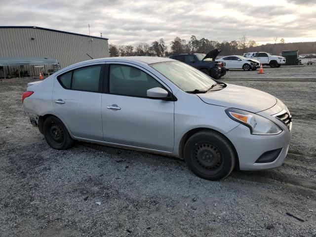 Nissan Versa S Image 7