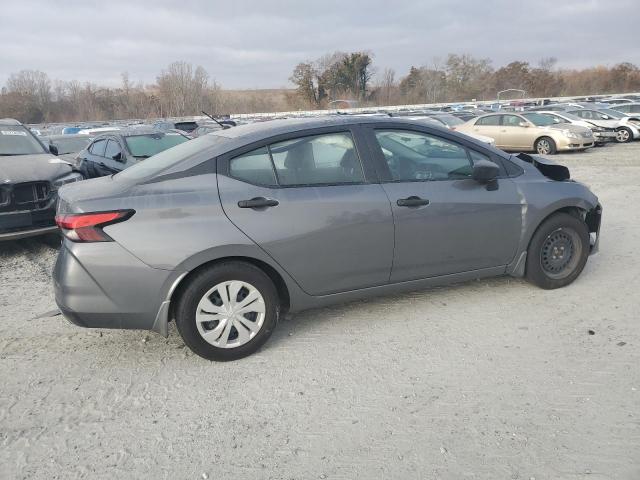 Nissan Versa S Image 12