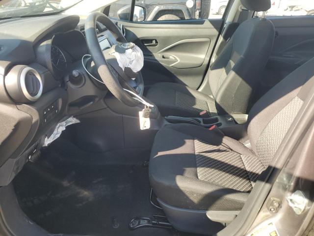 Nissan Versa S Image 2