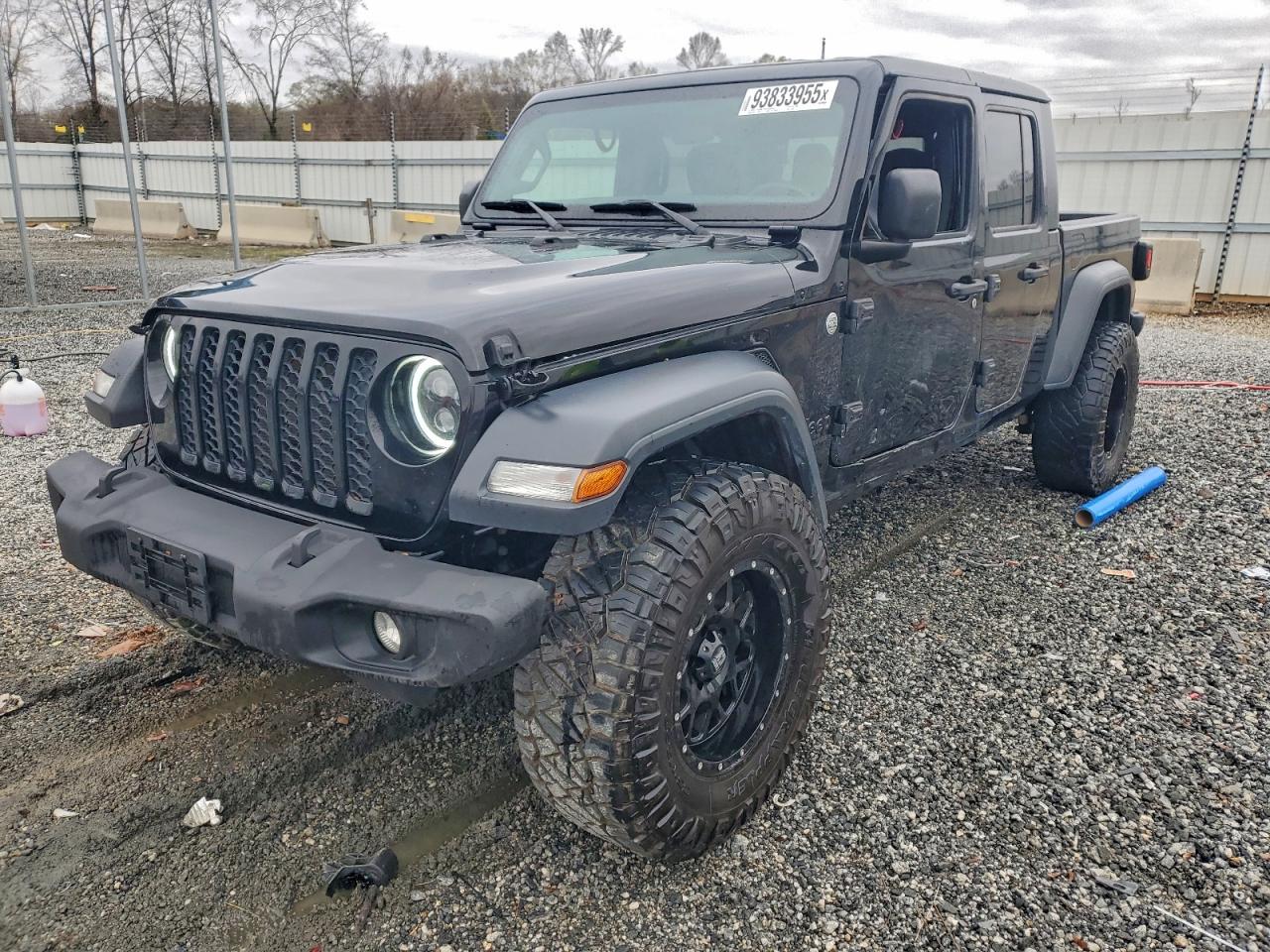 Jeep Gladiator Sport Image 1