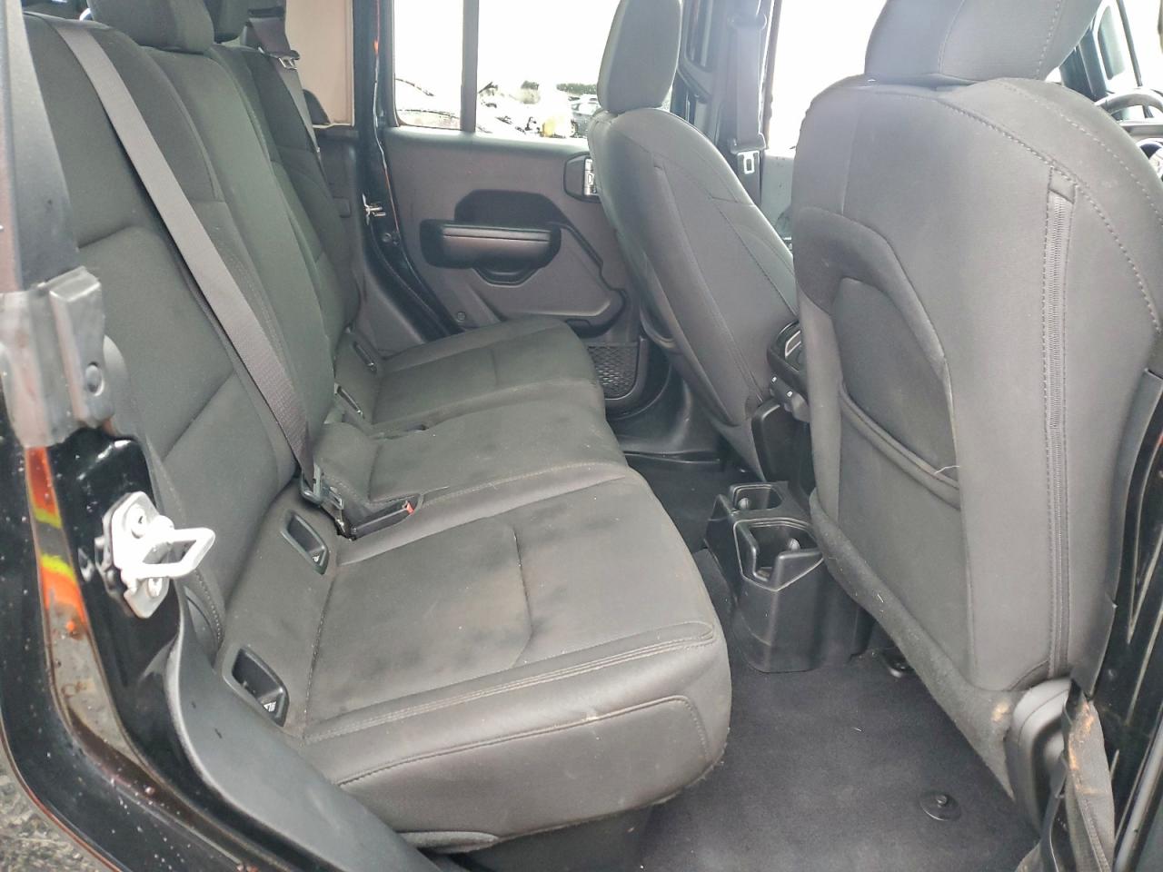 Jeep Gladiator Sport Image 8