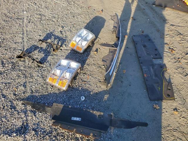 Chevrolet Silverado C1500 Lt Image 8