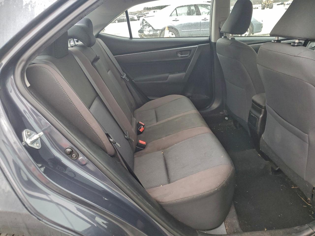 Toyota Corolla L Image 7