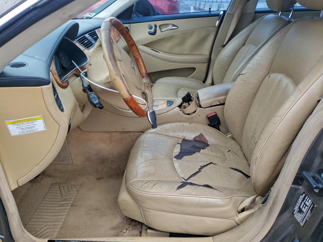 Mercedes-Benz C-Class 500c Image 6