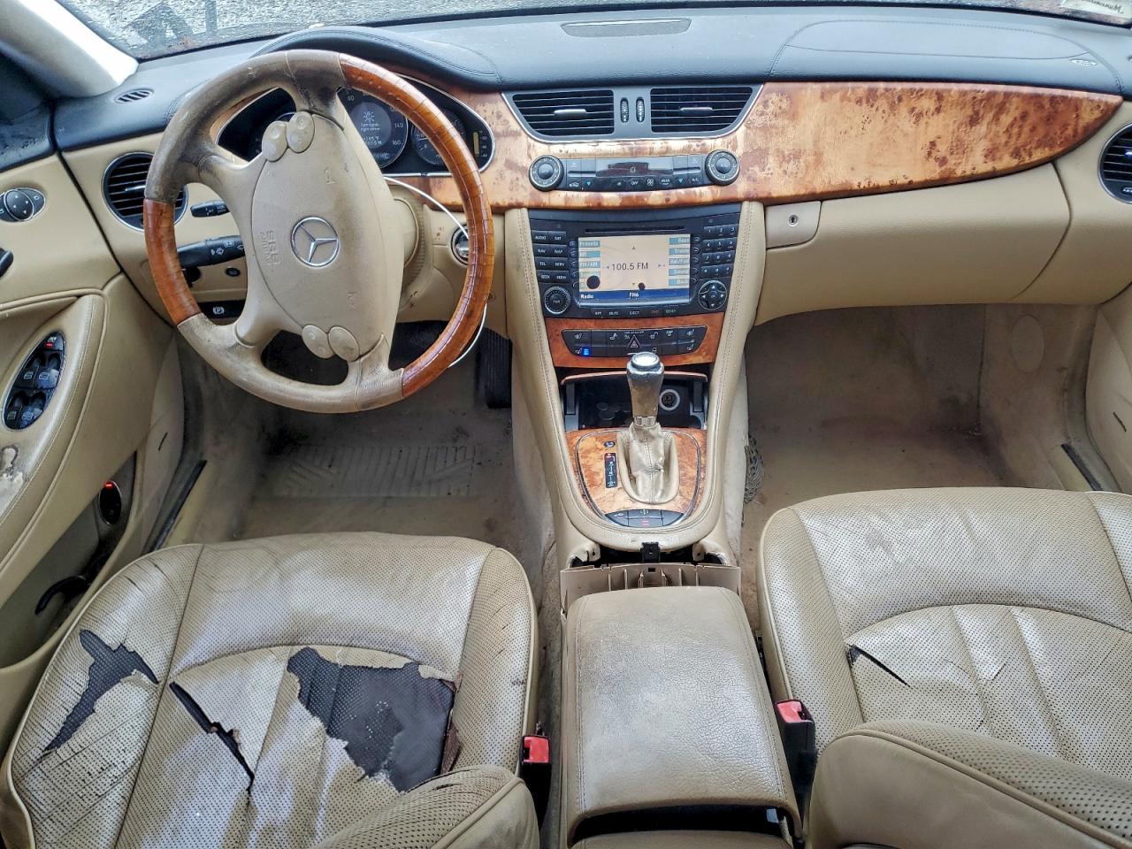 Mercedes-Benz C-Class 500c Image 10