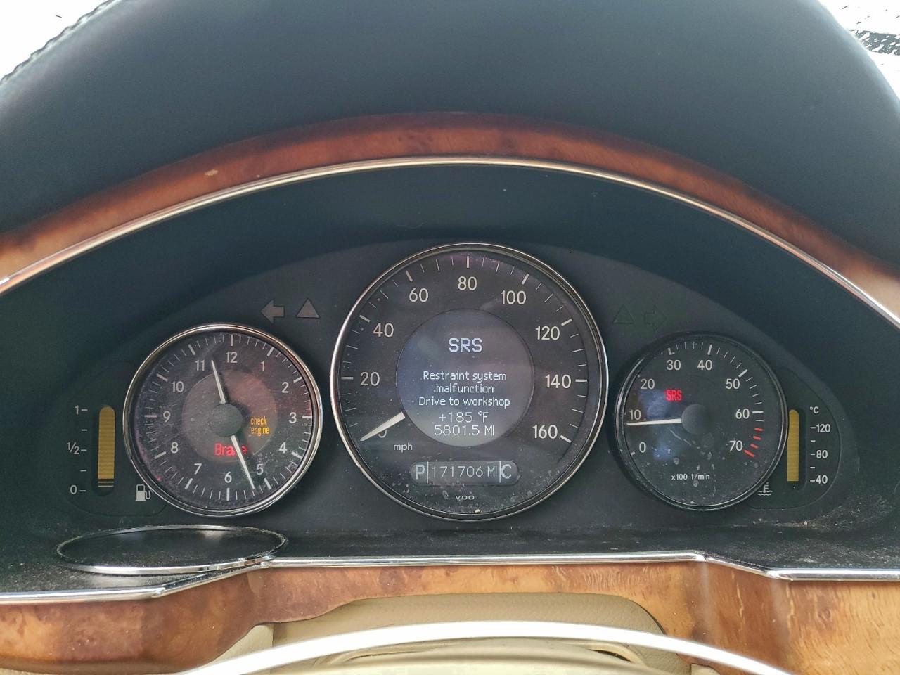 Mercedes-Benz C-Class 500c Image 5