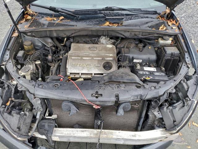 Lexus RX 330 Image 7