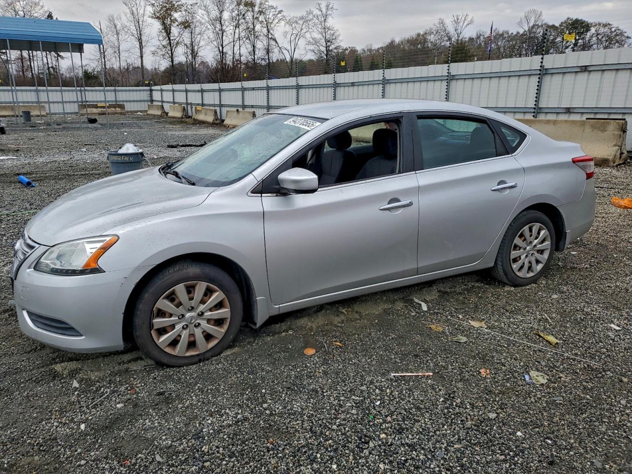 Nissan Sentra S Image 1