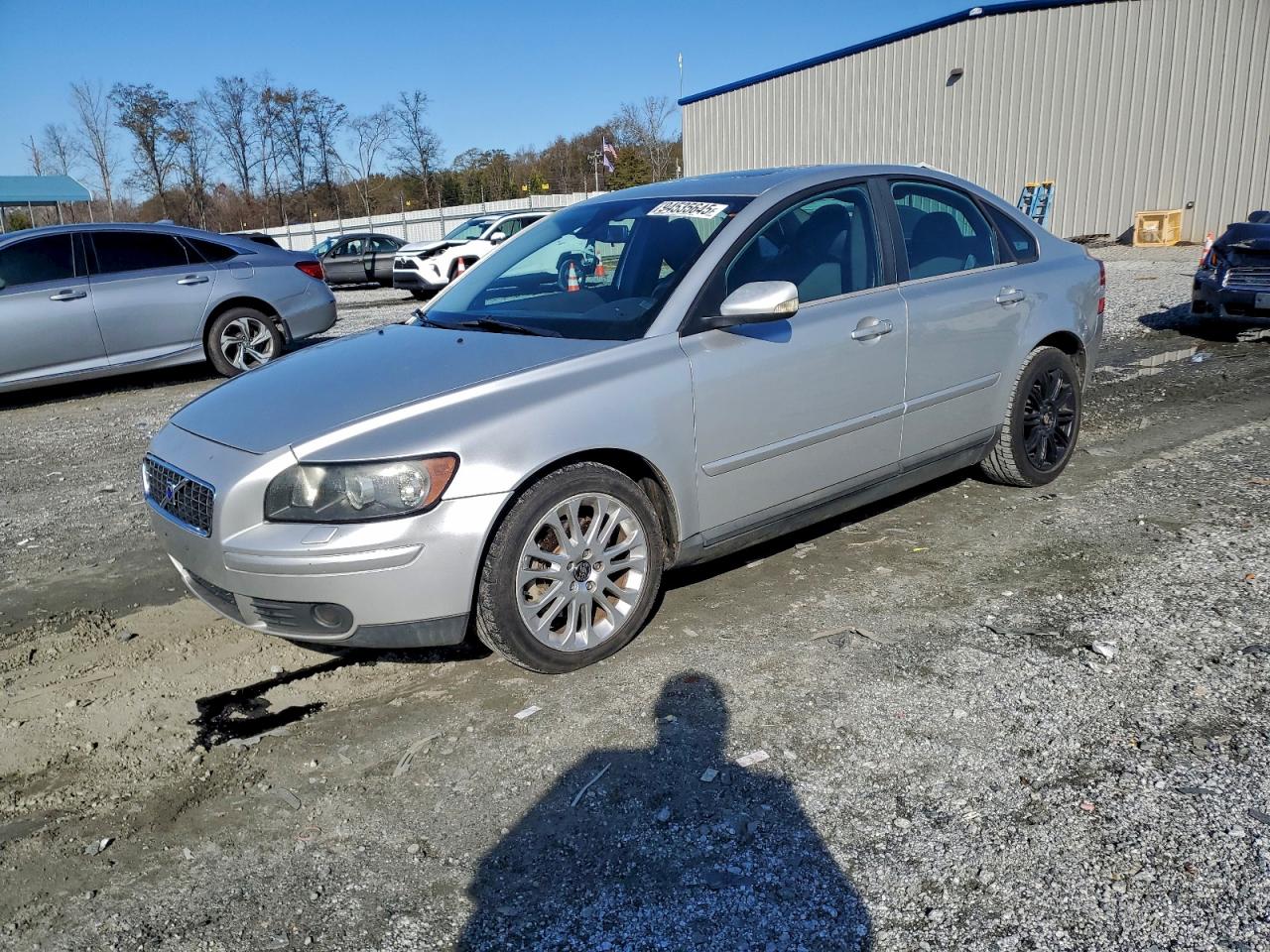 Volvo S40 2.4i Image 1