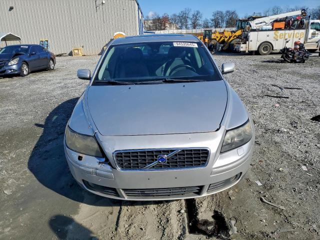 Volvo S40 2.4i Image 3