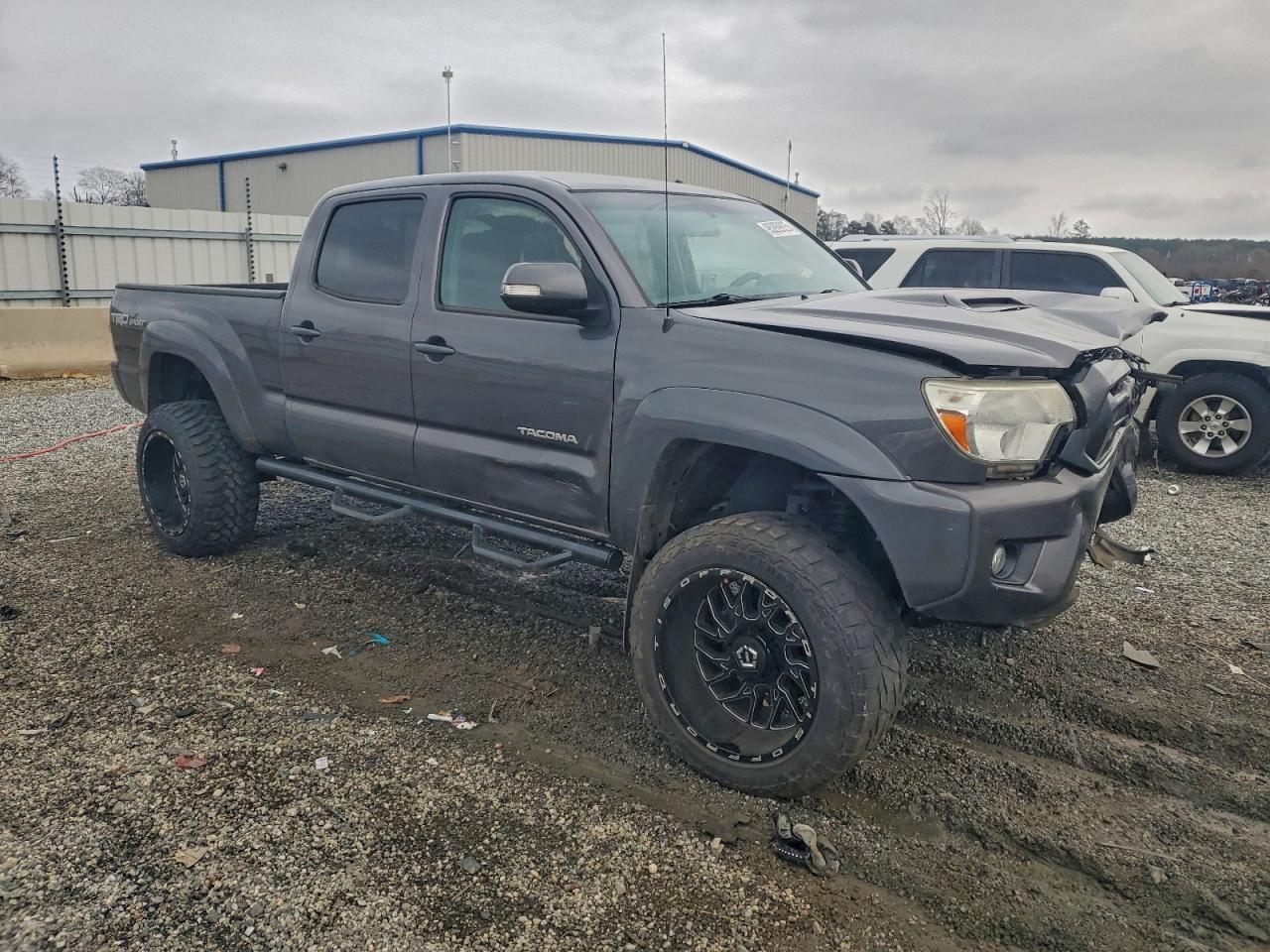 Toyota Tacoma Double Cab Long Bed Image 5