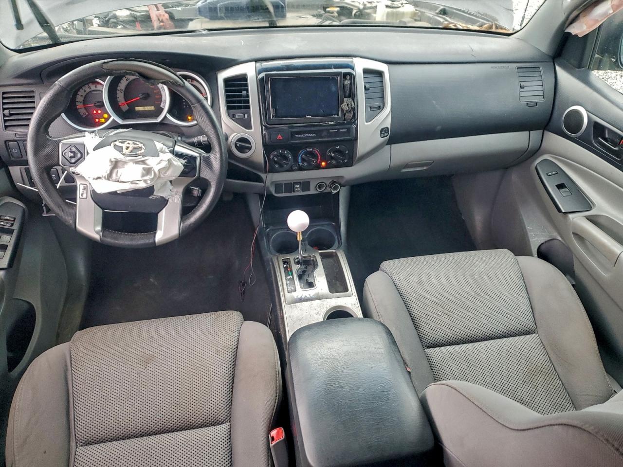 Toyota Tacoma Double Cab Long Bed Image 8