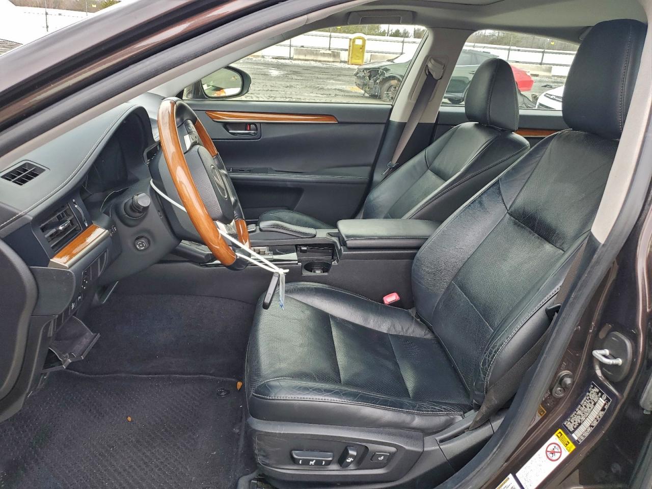 Lexus Es 300h Image 12