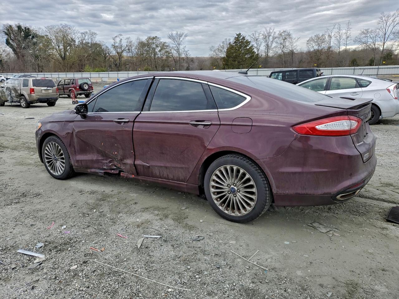 Ford Fusion Titanium Image 2