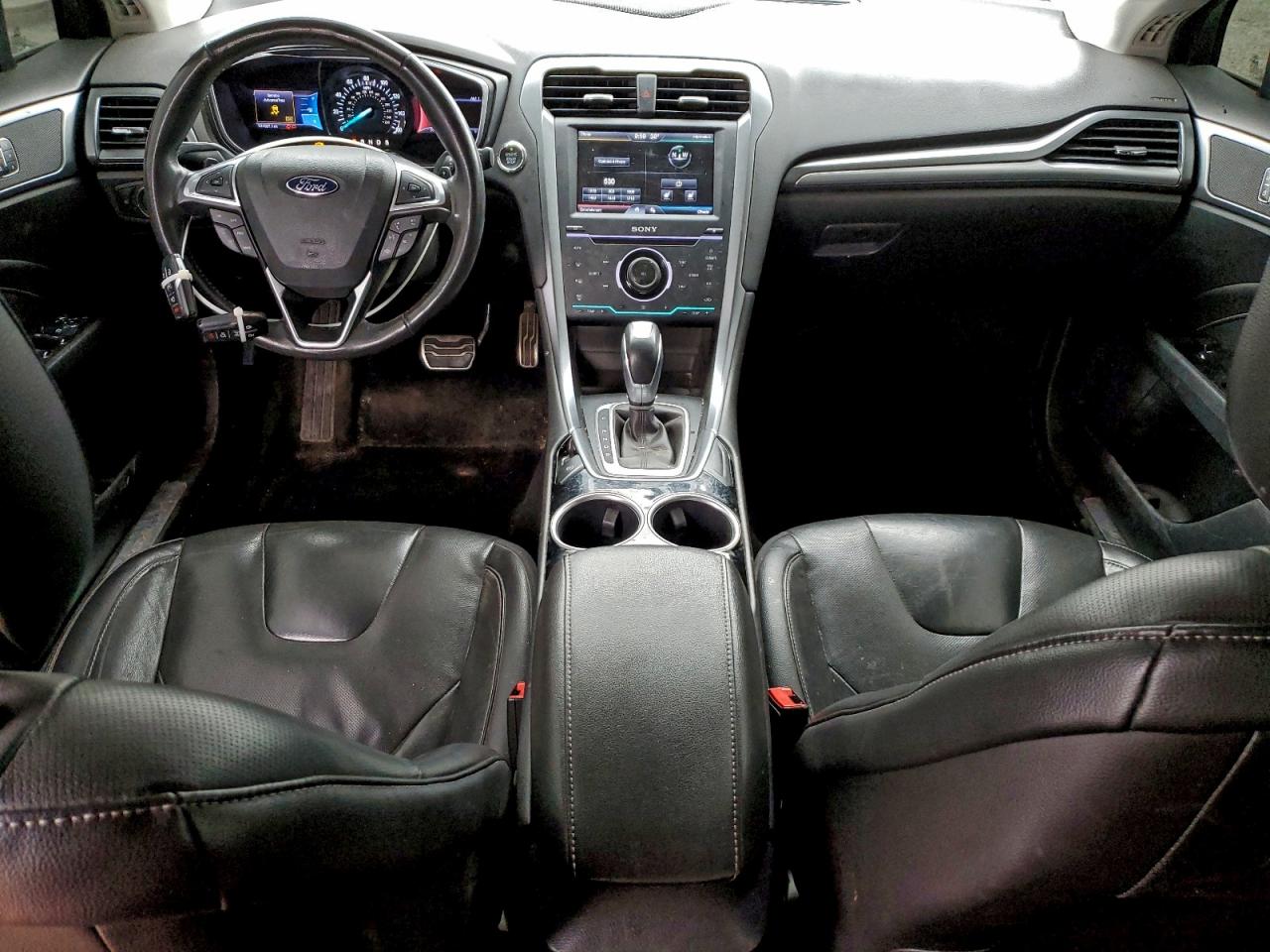 Ford Fusion Titanium Image 3